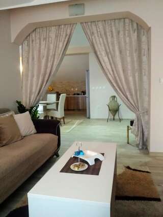 Апартаменты Villa Sofia Котор Апартаменты с 3 спальнями-10